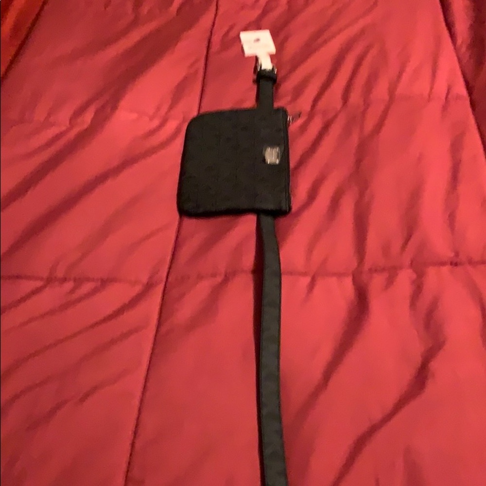 Michael Kors Logo PVC Belt Bag. Medium - Picture 3 of 8